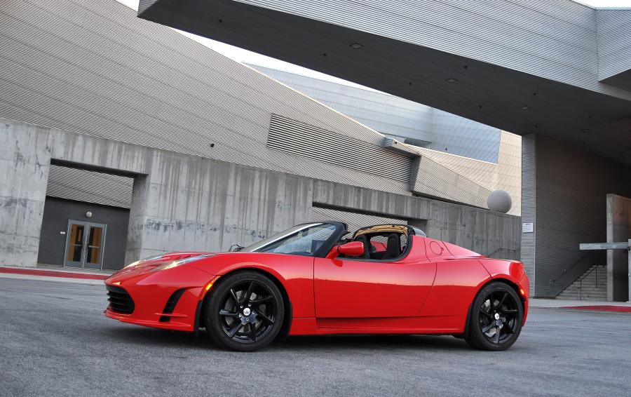  Tesla Roadster 2010 года  (фото 6 из 9)